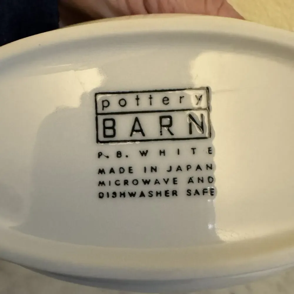 Pottery‎ Barn Classic Gravy Boat Solid White 8.5”L X 3.5”H